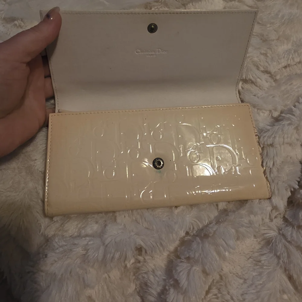 Dior Glossy Cream Wallet